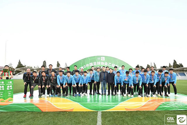 库里13中2仅得4分 绿军52分大胜勇士获11连胜