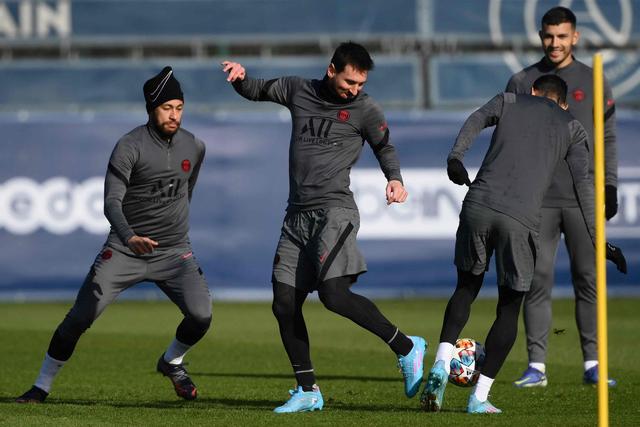 詹姆斯再超神包揽最后11分 美国男篮险胜德国